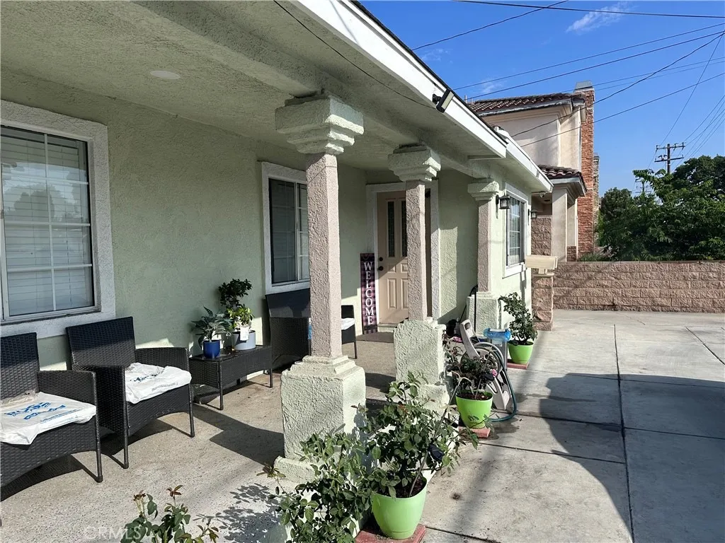 15615 Clark Ave, Bellflower, CA — vendida por Jorge Viteri